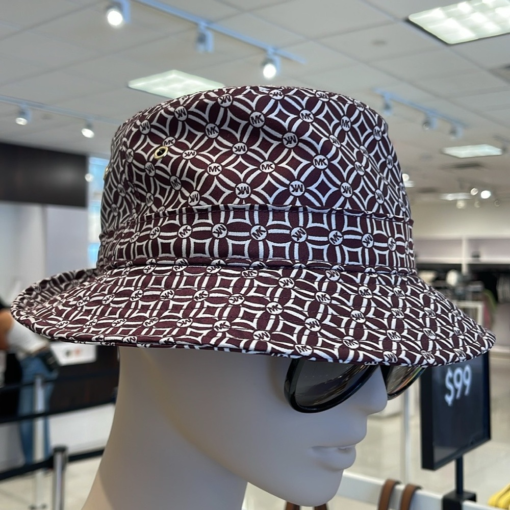 Michael Kors Women’s MK Logo Jacquard Bucket Hat
OXBLOOD 
NWT - Picture 16 of 16